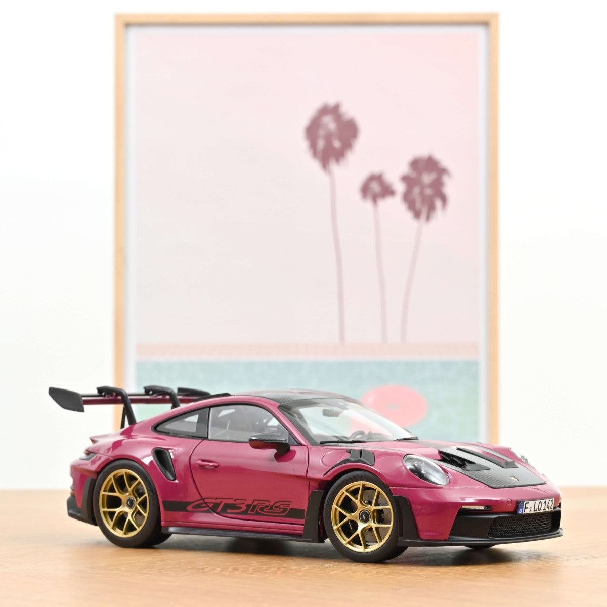 Model car Porsche 911 GT3 RS w/Weissach Pack, Ruby Star, 2022 1:18 Norev