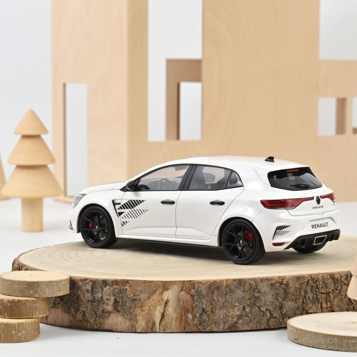 Macheta auto Renault Megane R.S. Ultime 2023 1:18 Norev