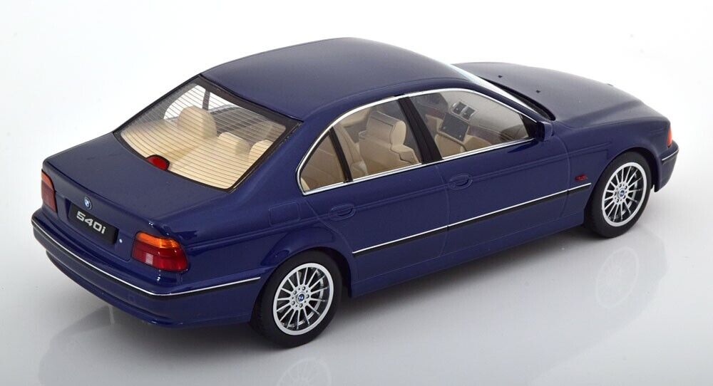 Macheta auto BMW 540i E39 Sedan (1995) 1:18 KK-Scale