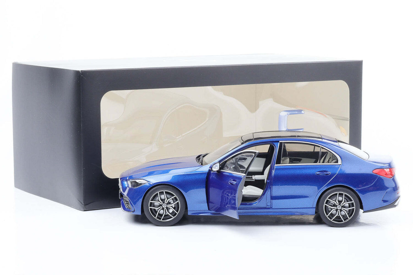 Macheta auto Mercedes-Benz C-Class W206 Sedan (2021) 1:18 NZG Dealer Edition