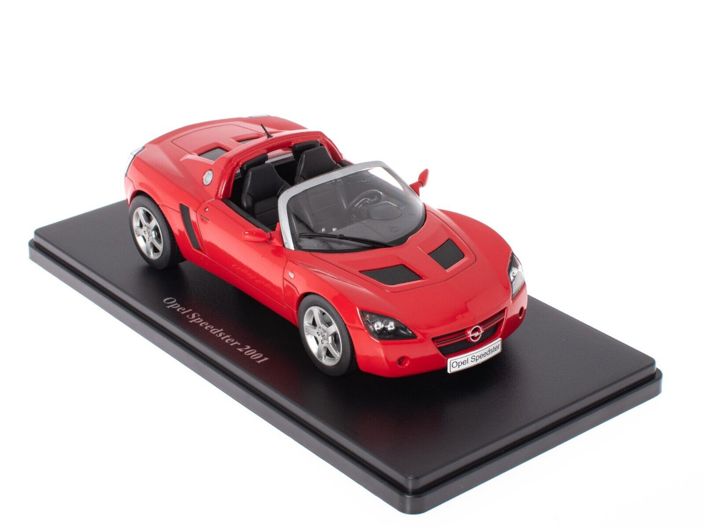 Opel Speedster 2001 model car 1:24 Hachette
