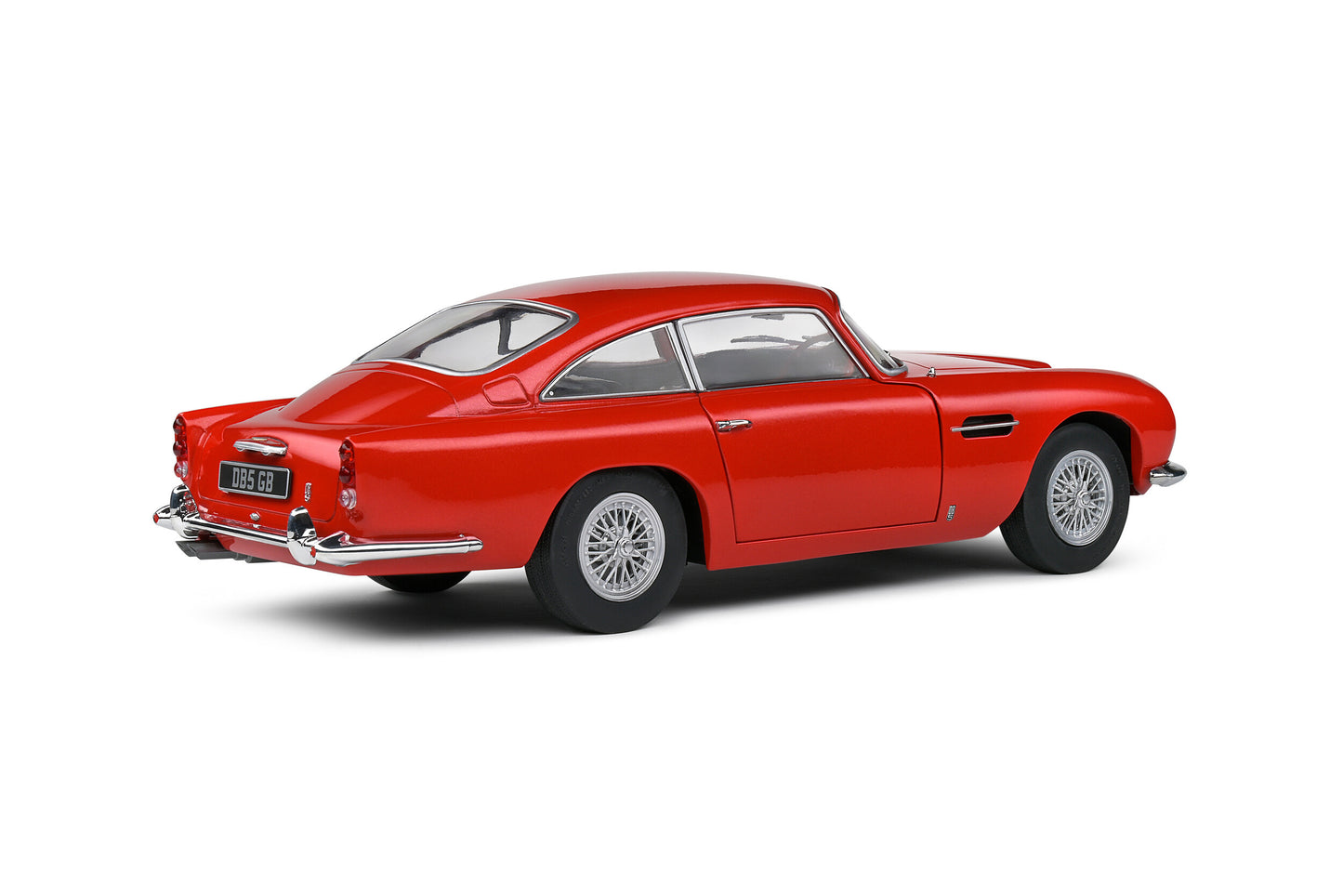 Macheta auto Aston Martin DB5 (1964) 1:18 Solido