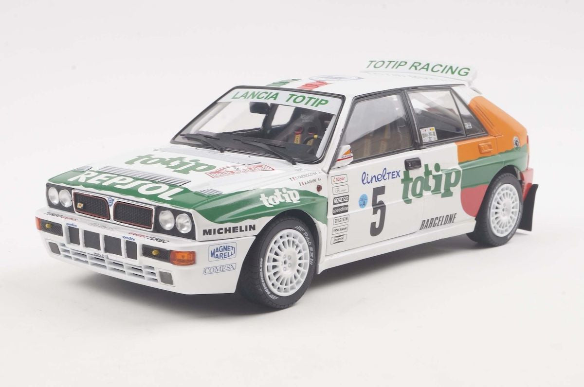 Macheta auto LANCIA DELTA HF INTEGRALE WHITE #5 A.AGHINI / S.FARNOCCHIA RALLY MONTE CARLO 1993 1:18 Solido