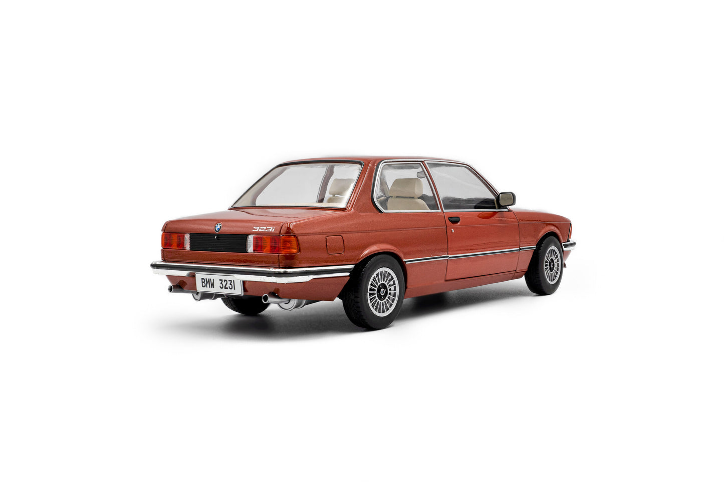 Macheta auto BMW E21 323i 1980 1:18 Solido