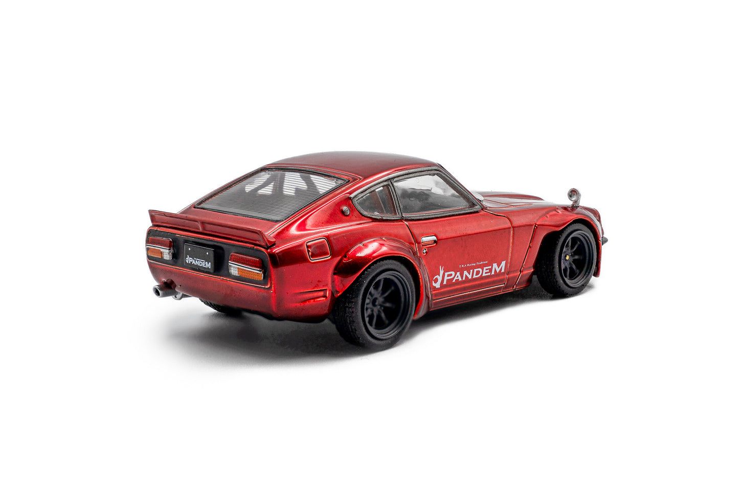 * Precomanda Macheta auto Nissan PANDEM 240Z – Red – 1973 1:43 Solido