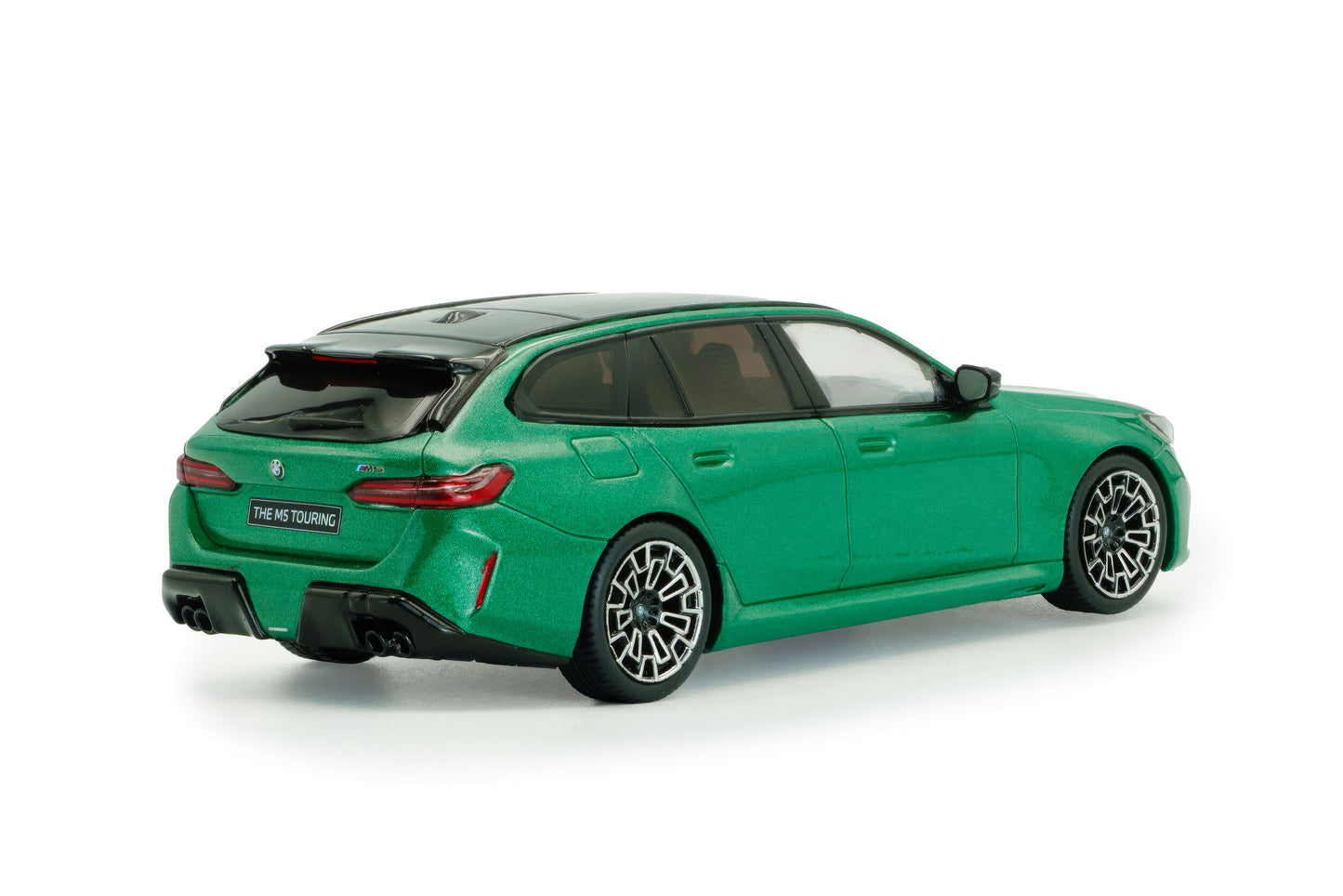 Macheta auto BMW M5 Touring – Isle Of Man Green – 2024 1:43 Solido