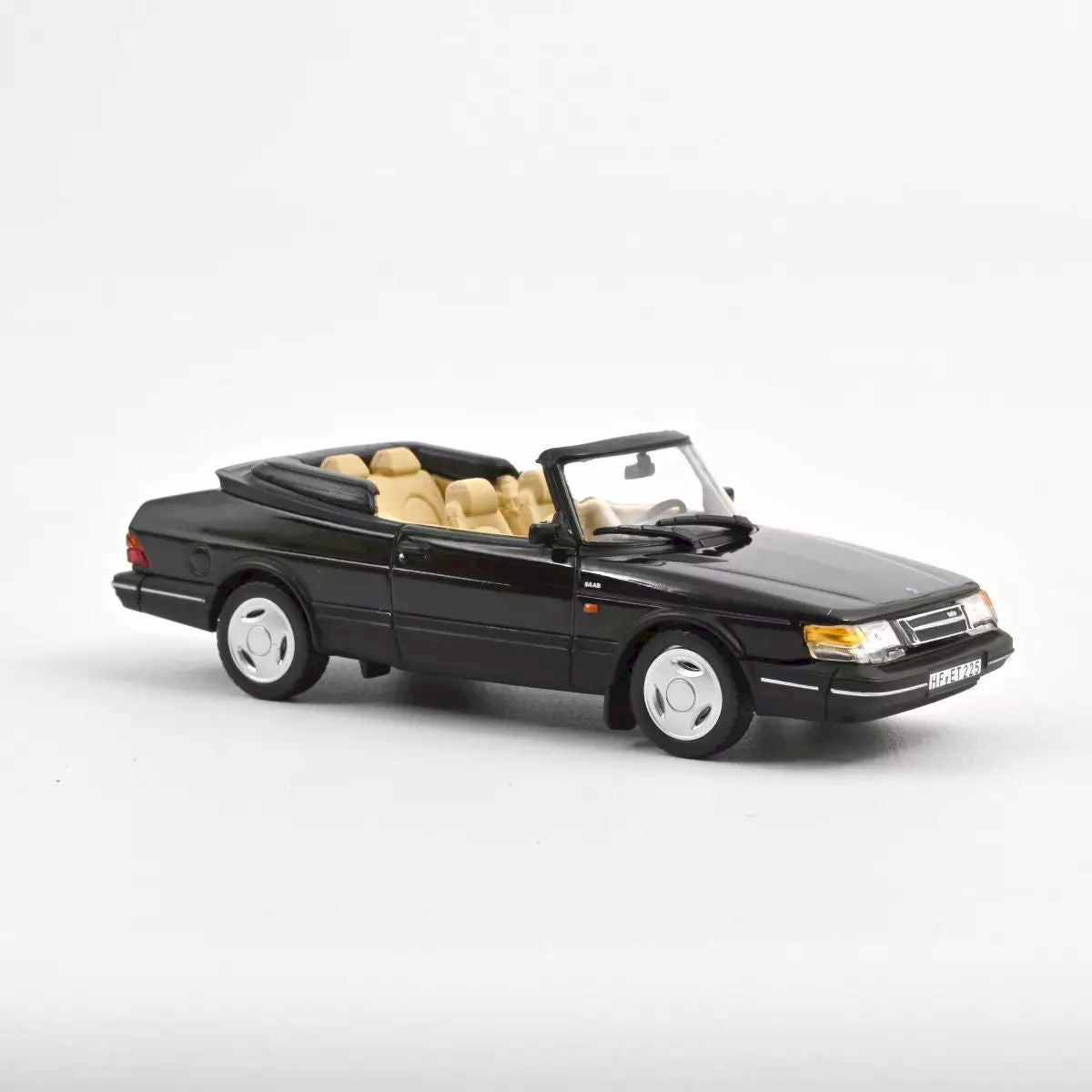 Macheta auto Saab 900 Turbo Convertible 1992 1:43 Norev