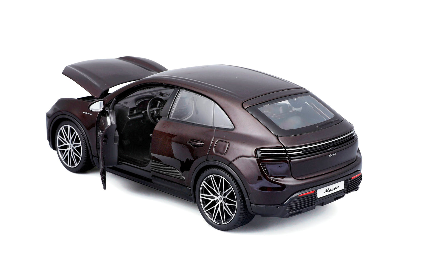 Model car Porsche Macan Turbo 2024 1:24 Bburago