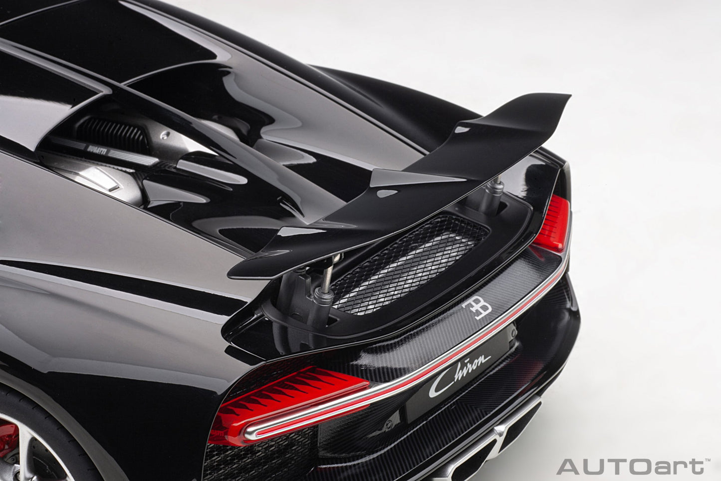 Macheta auto Bugatti Chiron (2017) 1:12 AutoArt