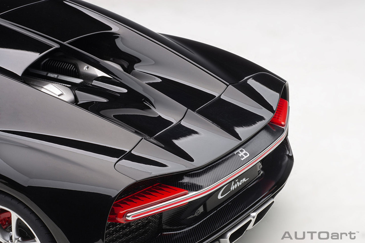 Macheta auto Bugatti Chiron (2017) 1:12 AutoArt