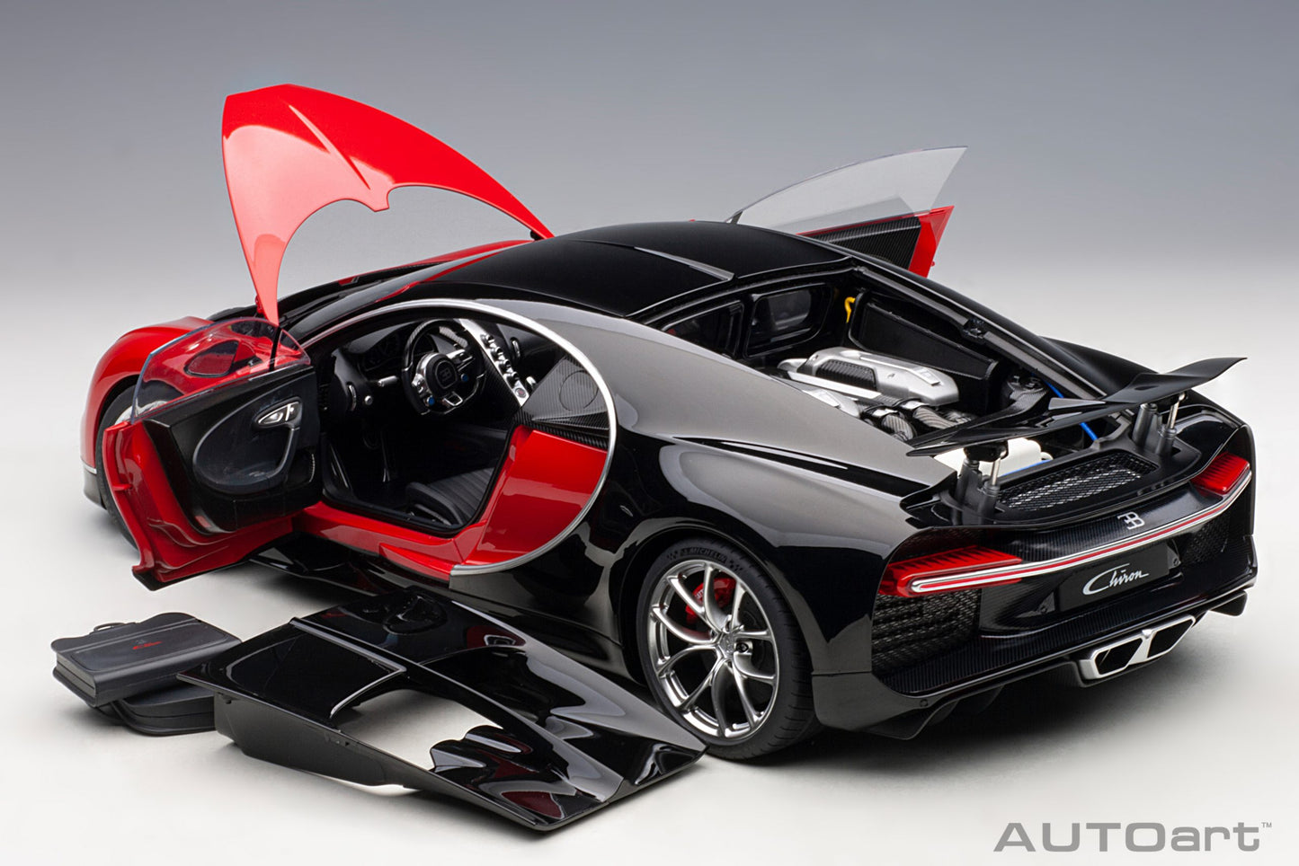 Macheta auto Bugatti Chiron (2017) 1:12 AutoArt
