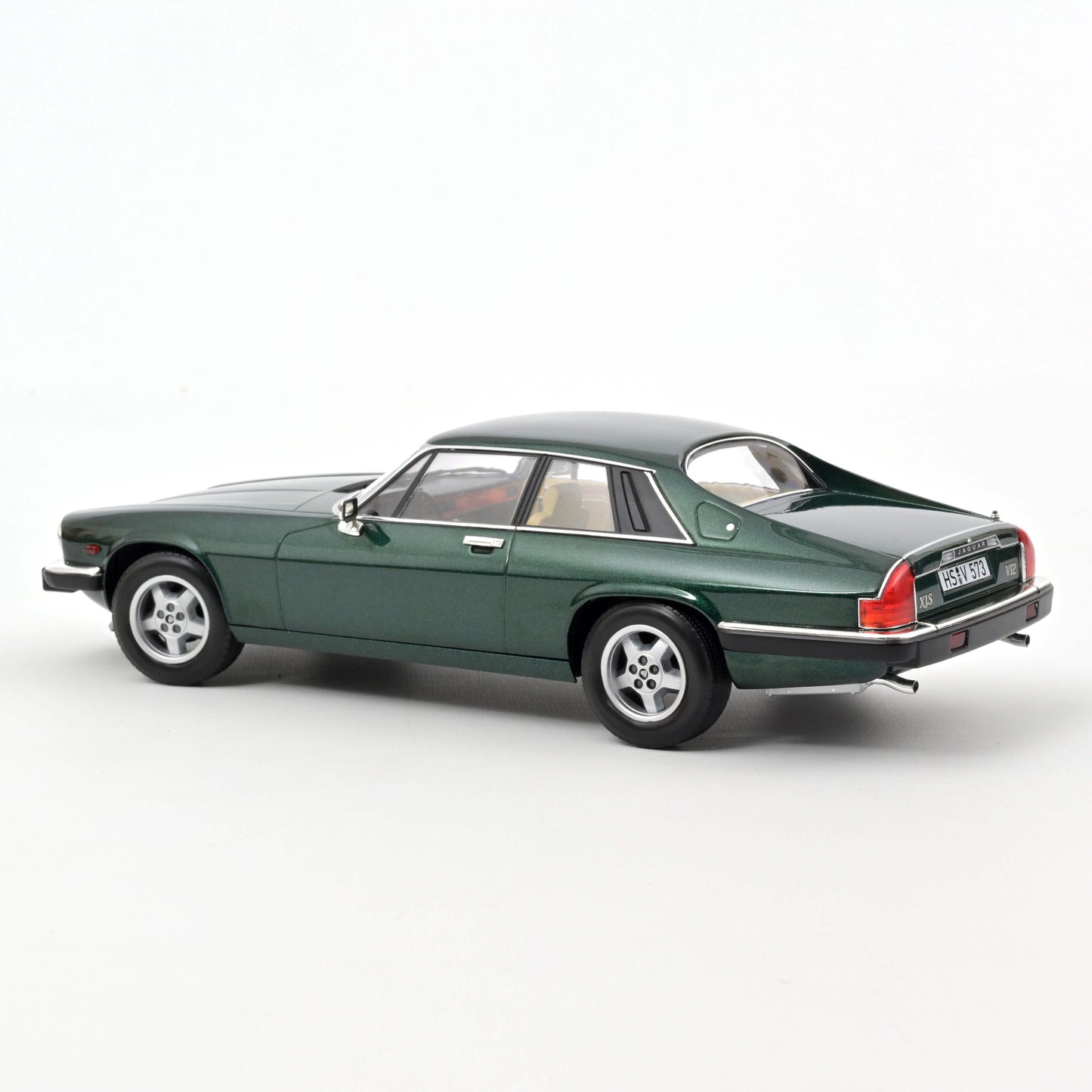 Macheta auto Jaguar XJ-S 5.3 H.E. Coupe (1982) 1:18 Norev