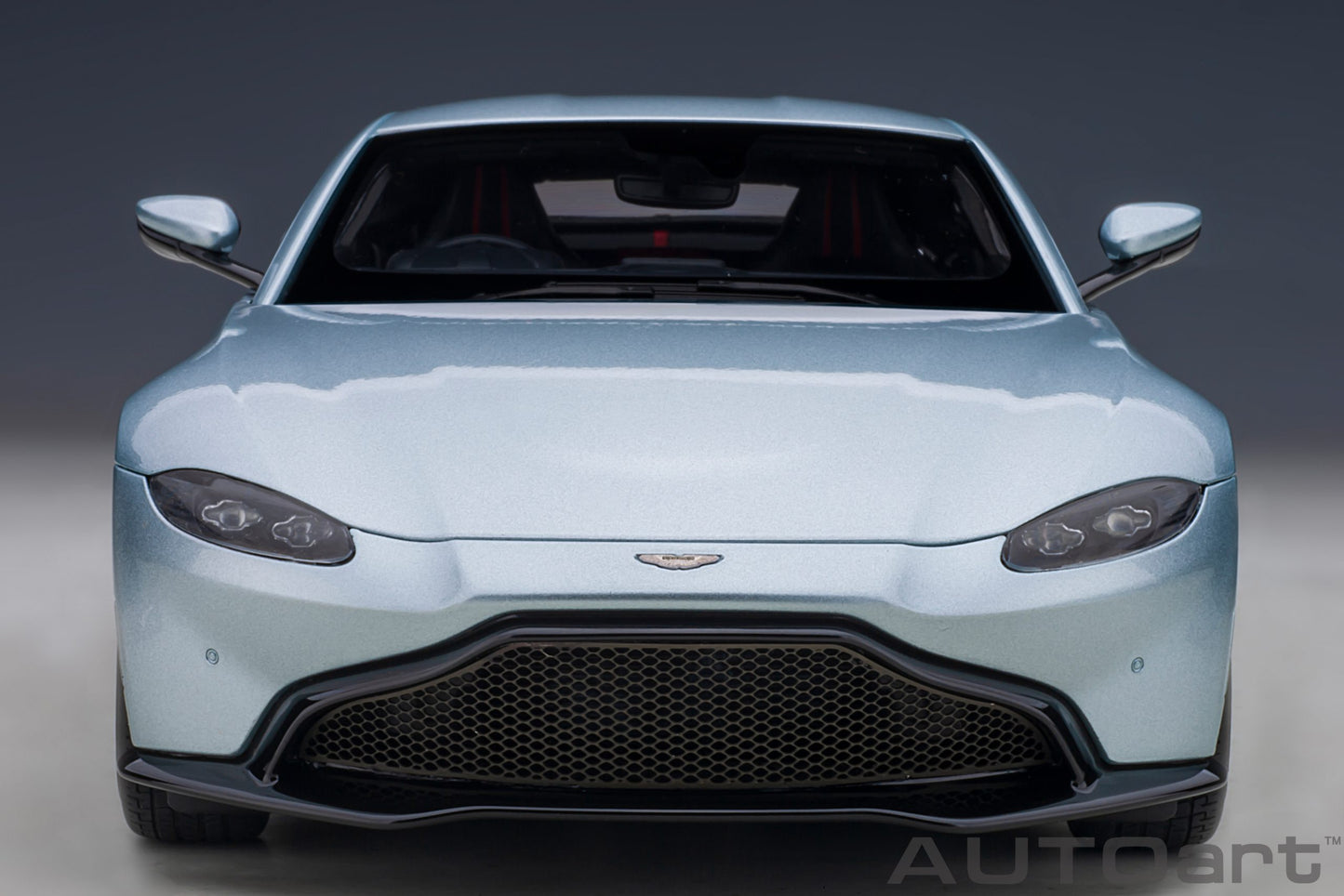 Macheta auto Aston Martin Vantage (2019) 1:18 AutoArt