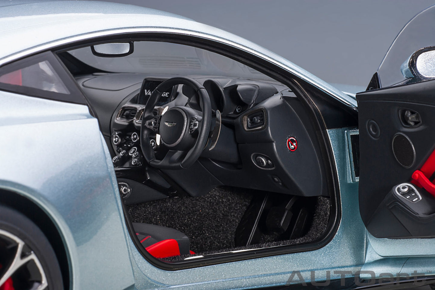 Macheta auto Aston Martin Vantage (2019) 1:18 AutoArt
