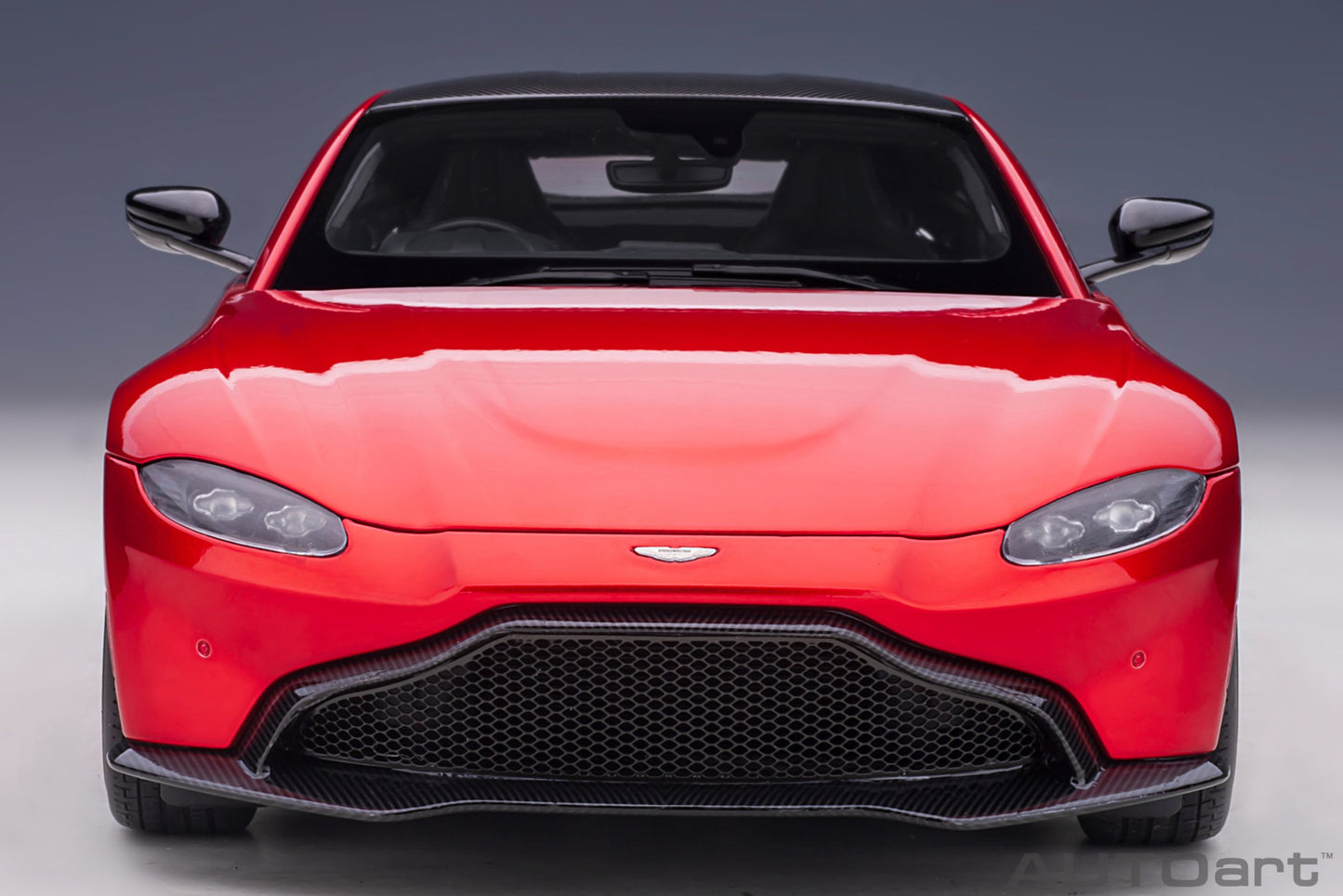 Macheta auto Aston Martin Vantage (2019) 1:18 AutoArt