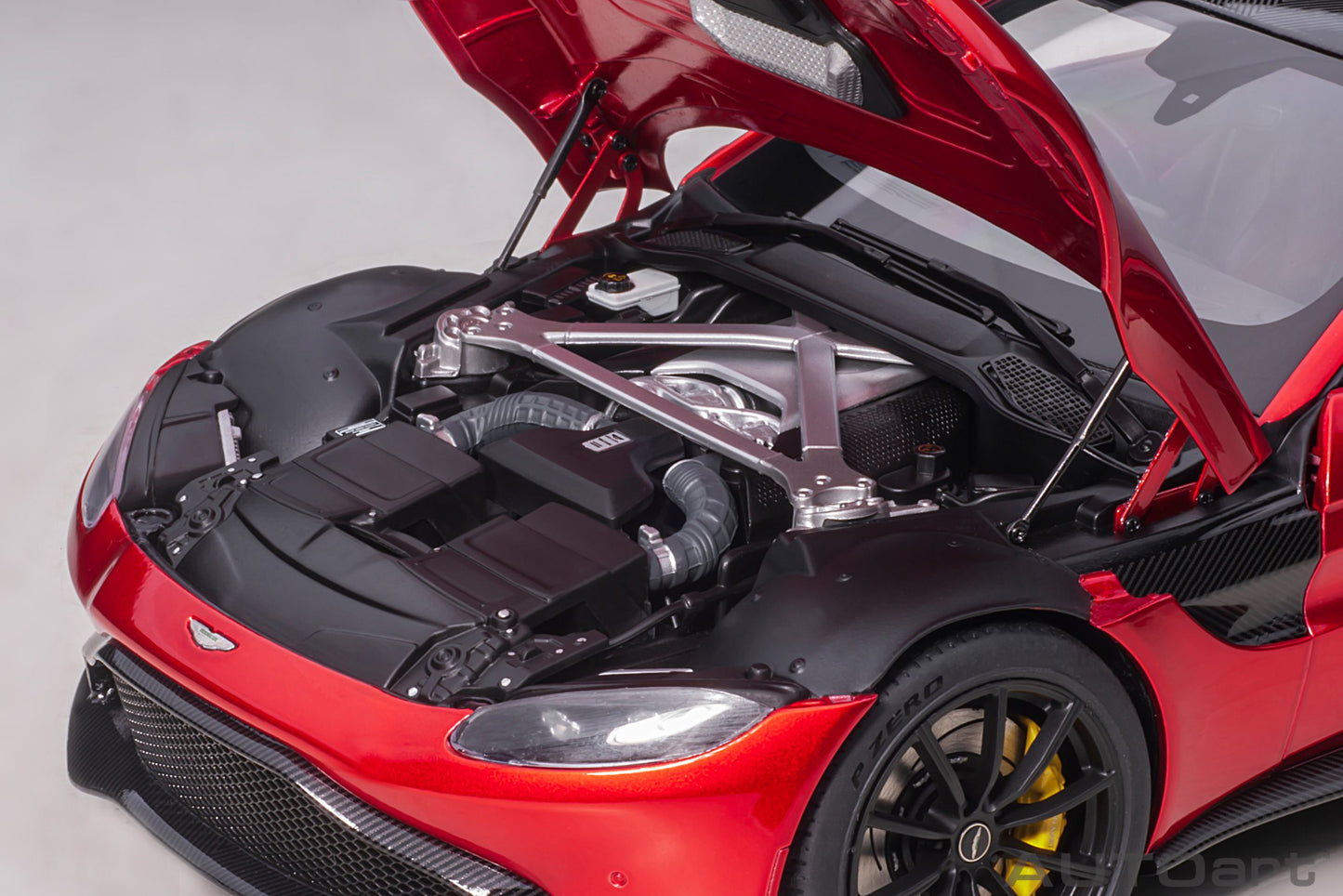 Macheta auto Aston Martin Vantage (2019) 1:18 AutoArt