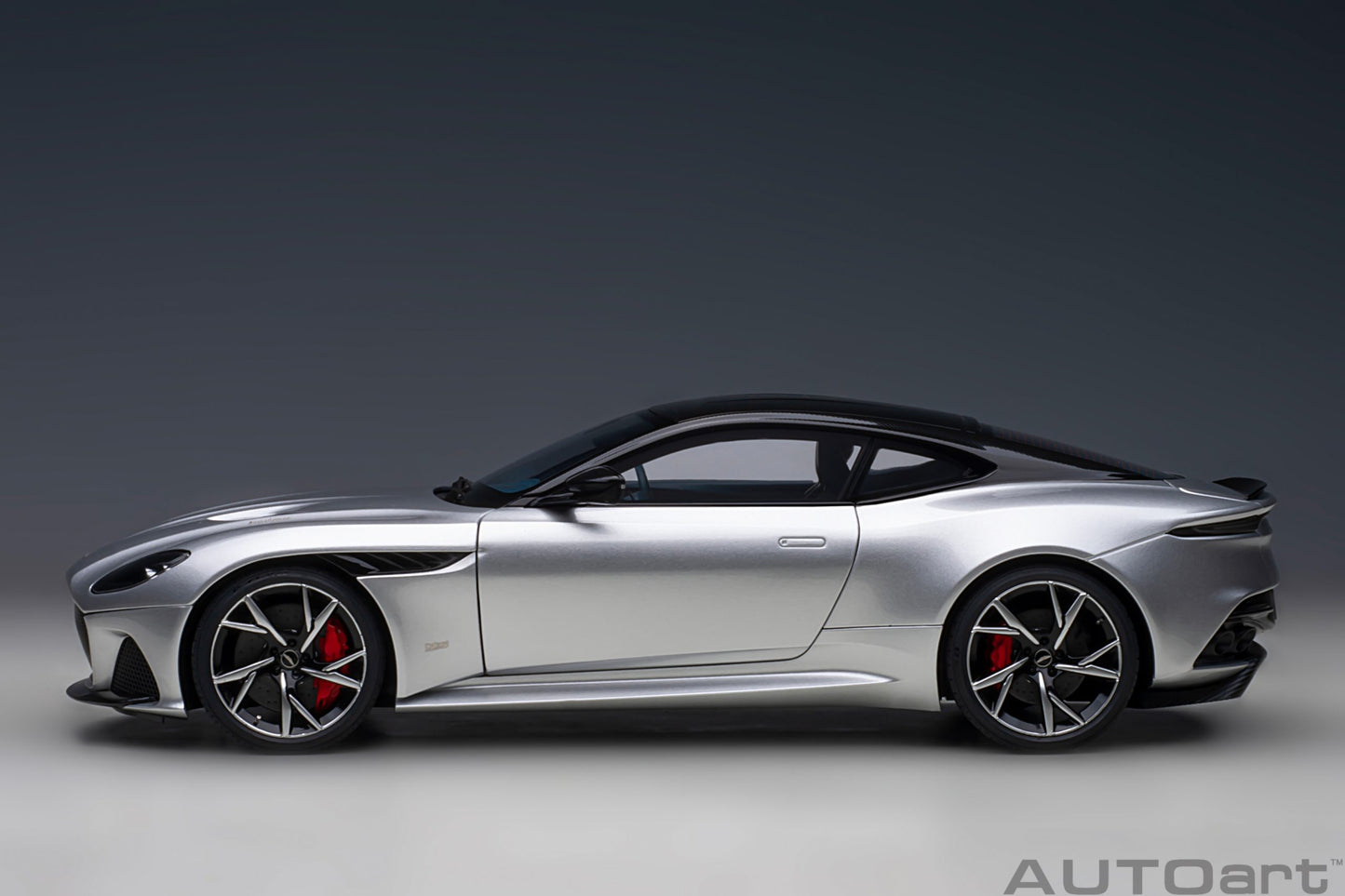 Macheta auto Aston Martin DBS Superleggera (2019) 1:18 AutoArt
