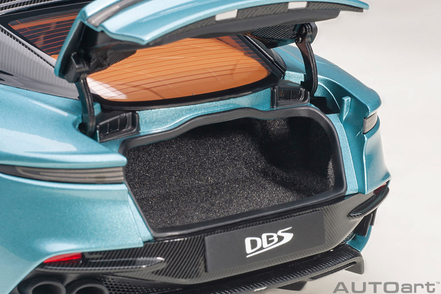 Macheta auto Aston Martin DBS Superleggera (2019) 1:18 AutoArt