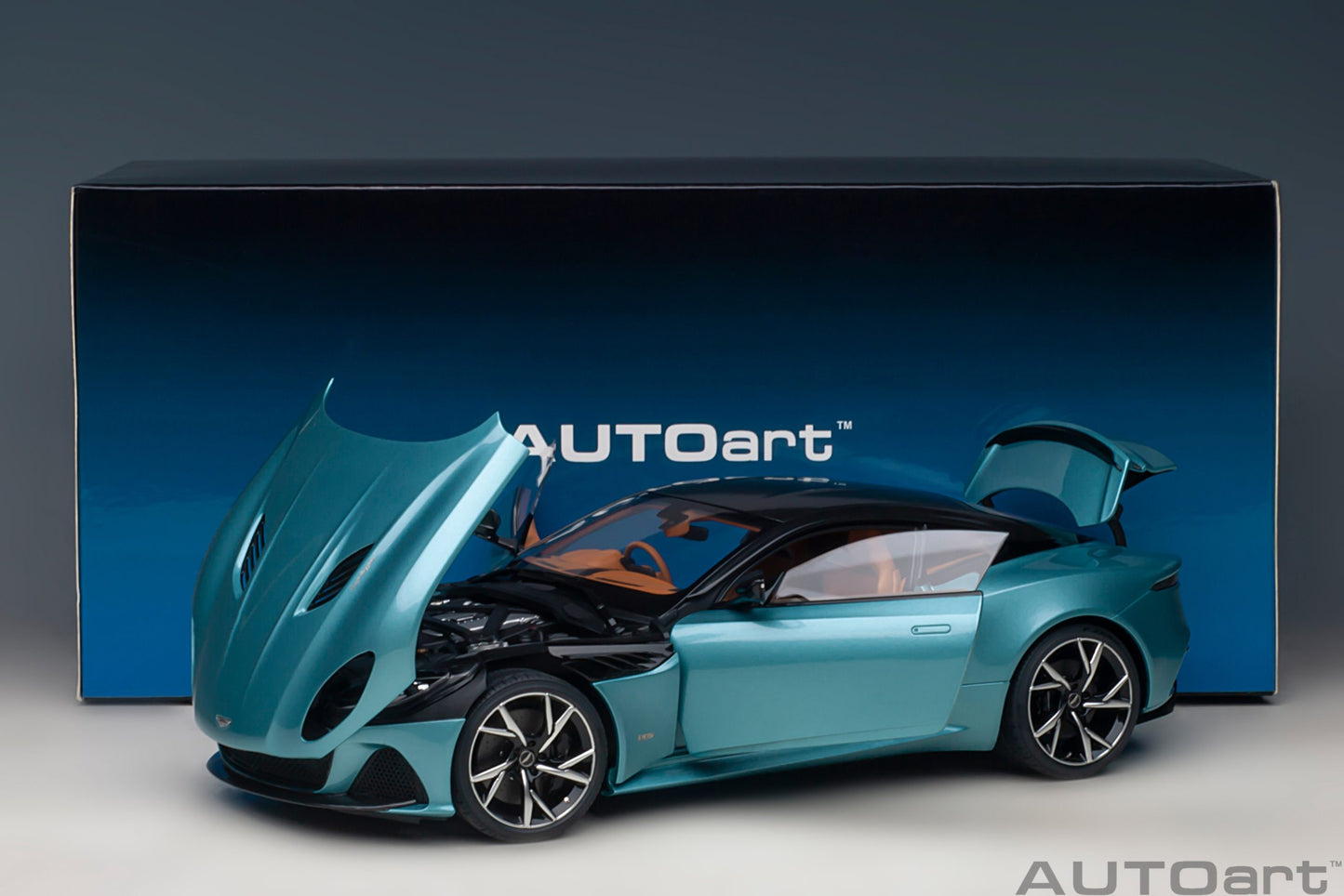 Macheta auto Aston Martin DBS Superleggera (2019) 1:18 AutoArt