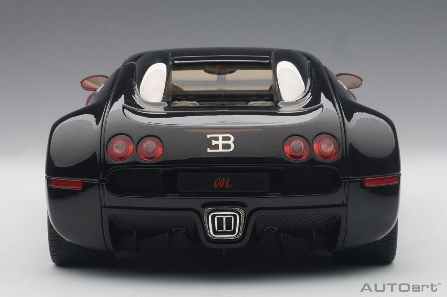Macheta auto Bugatti Veyron #001 (2006) 1:18 AutoArt