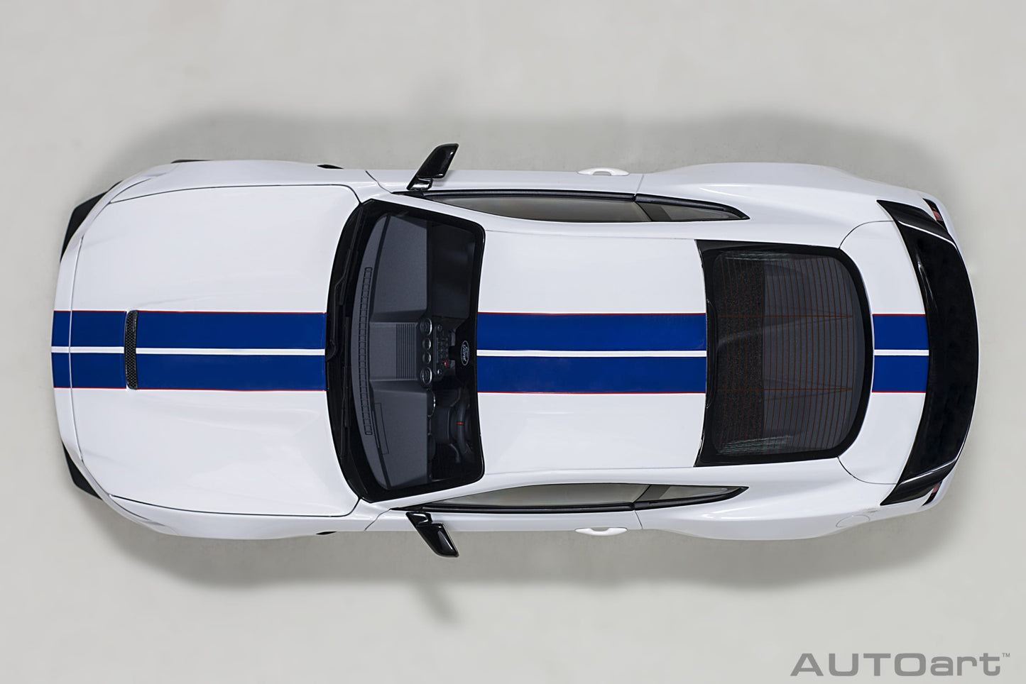 Macheta auto Ford Mustang Shelby GT-350R (2017) 1:18 AutoArt