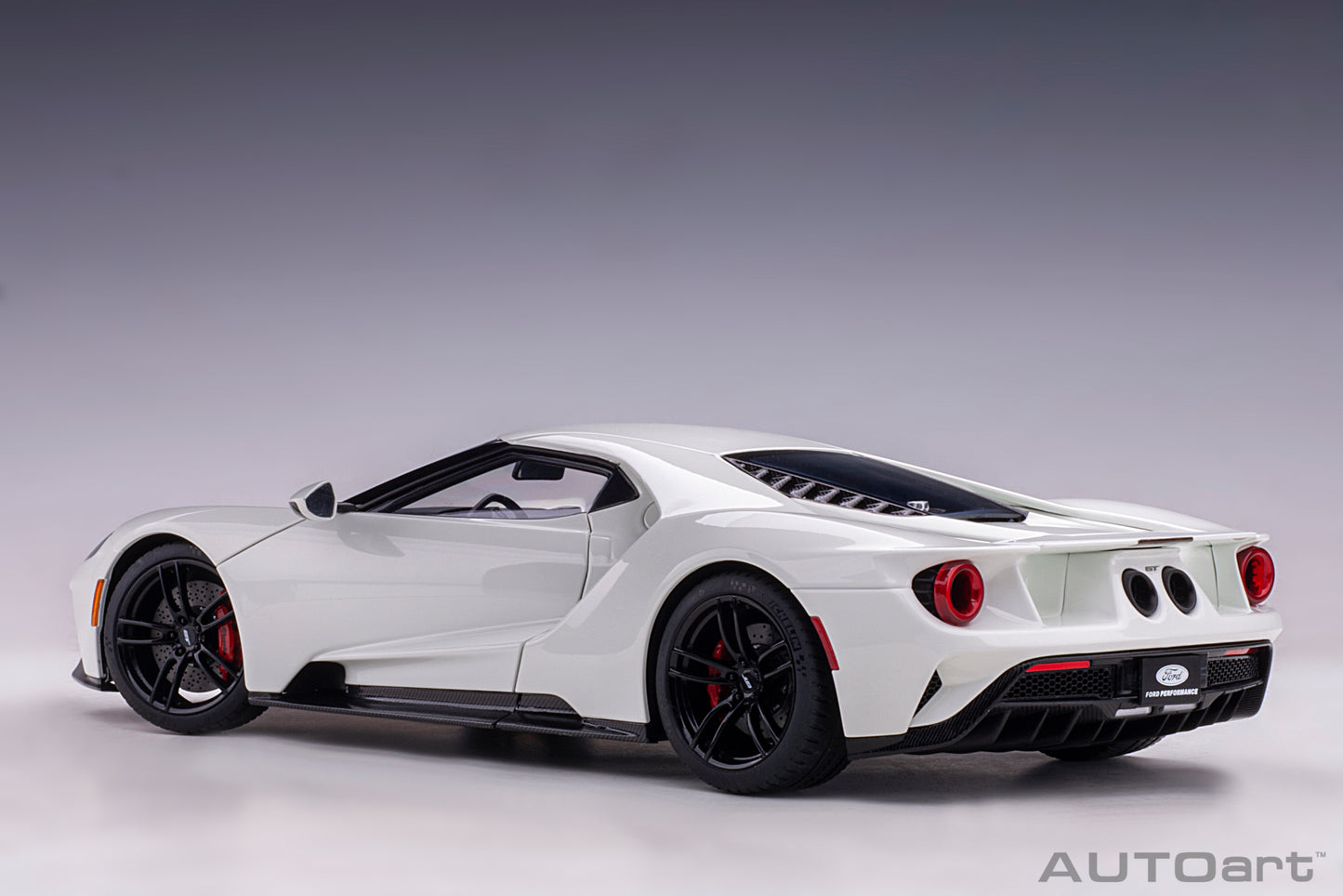 Macheta auto Ford GT (2017) 1:18 AutoArt