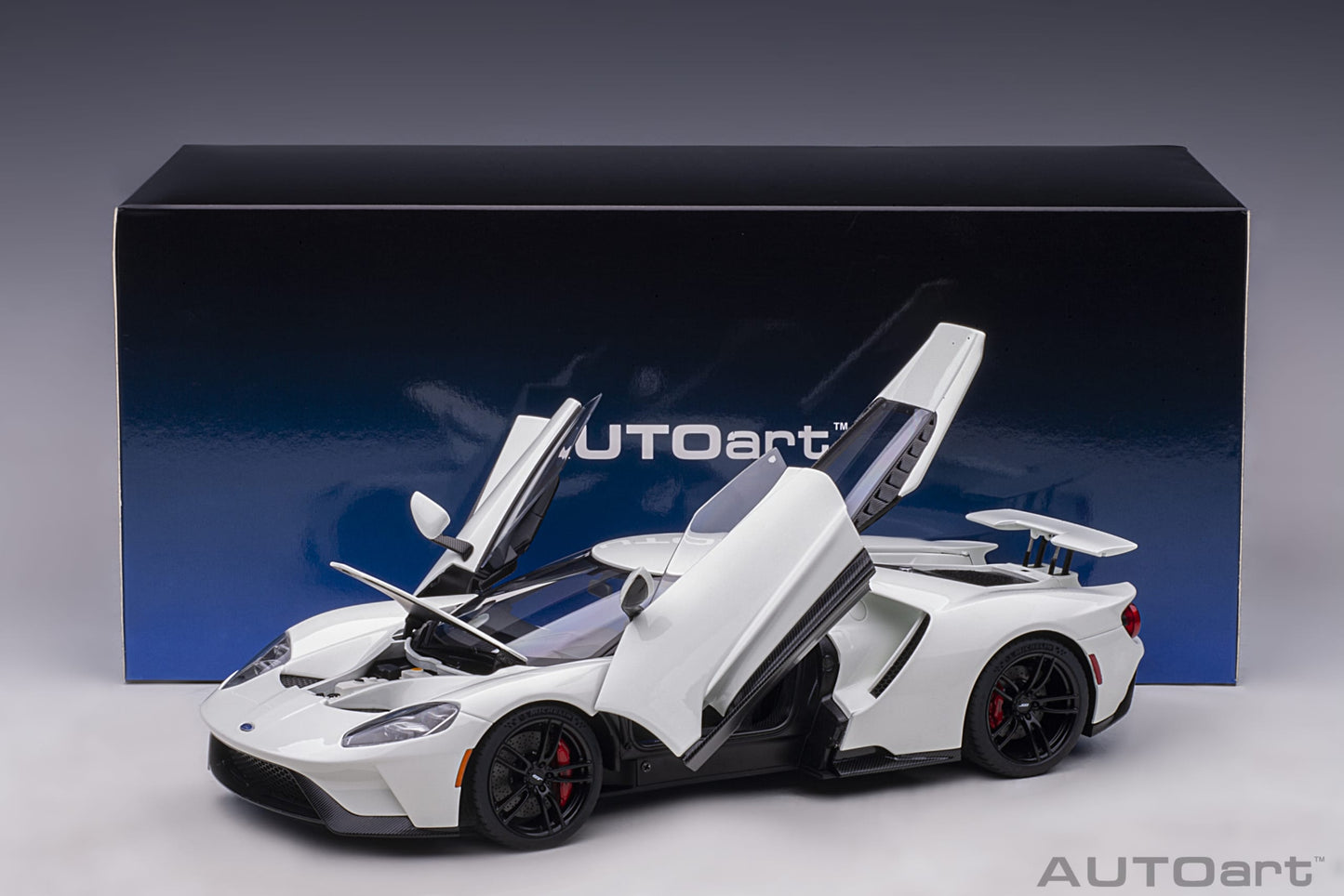 Ford GT (2017) 1:18 AutoArt model car