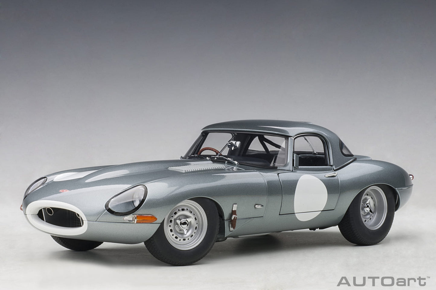 Macheta auto Jaguar Lightweight E-Type (2015) 1:18 AutoArt