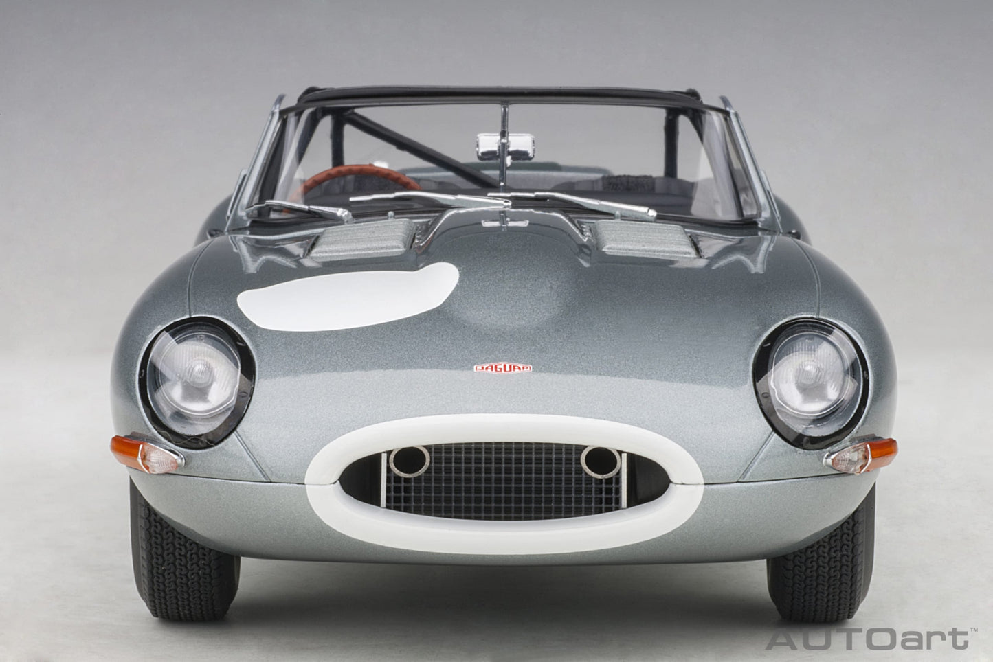 Macheta auto Jaguar Lightweight E-Type (2015) 1:18 AutoArt