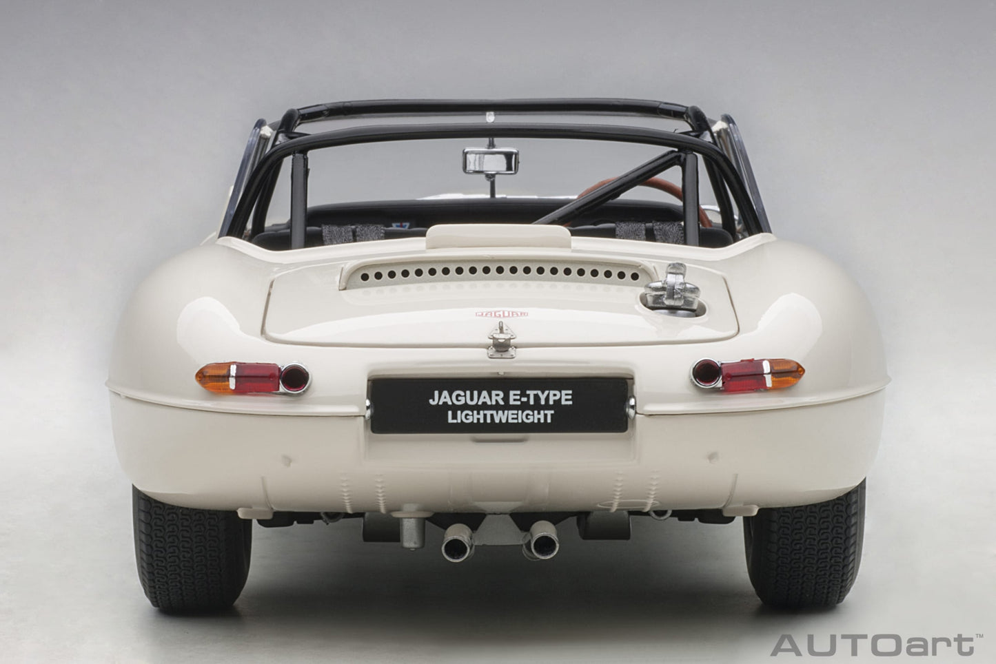 Macheta auto Jaguar Lightweight E-Type (2015) 1:18 AutoArt