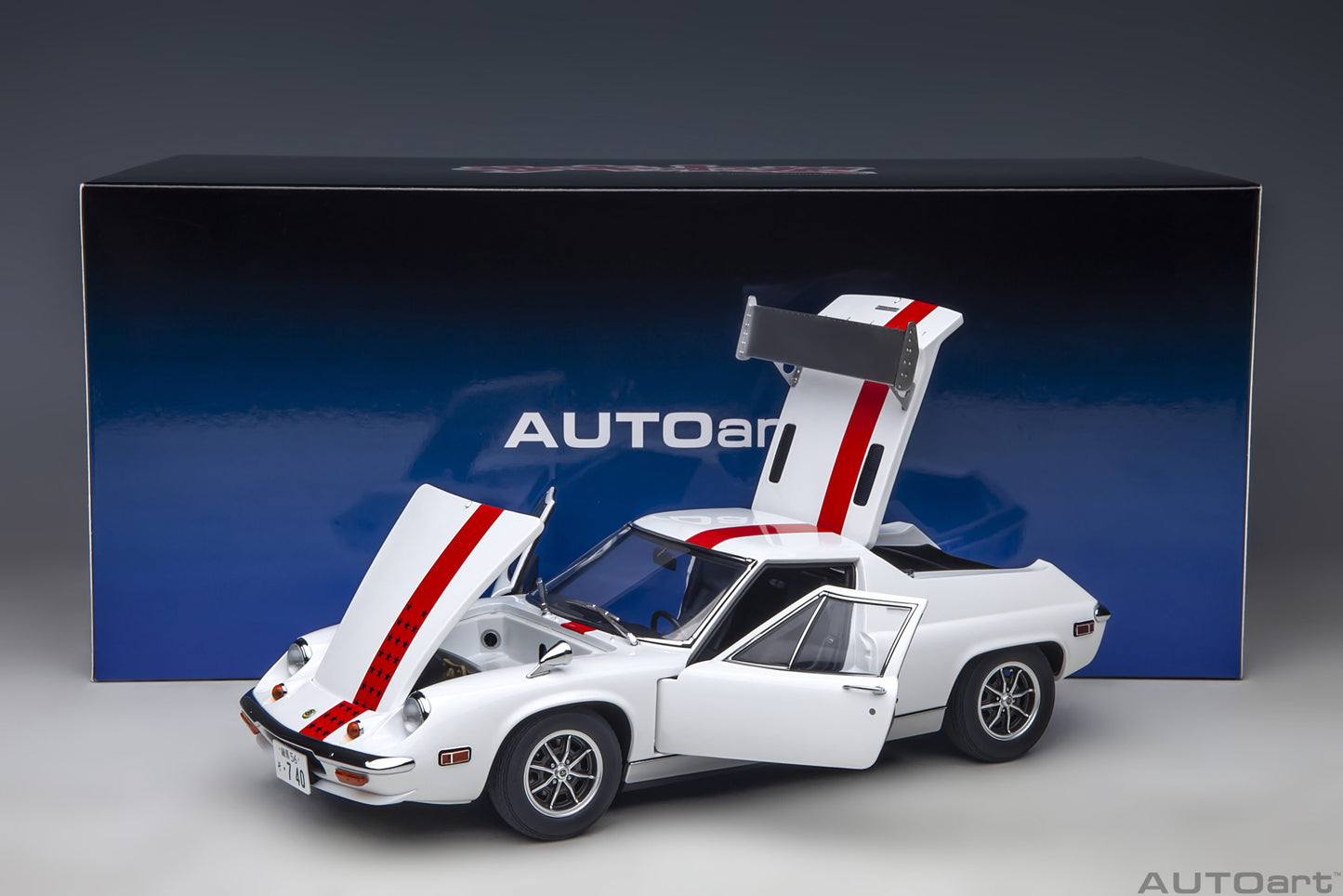 Macheta auto Lotus Europa Special “THE CIRCUIT WOLF” 1:18 AutoArt
