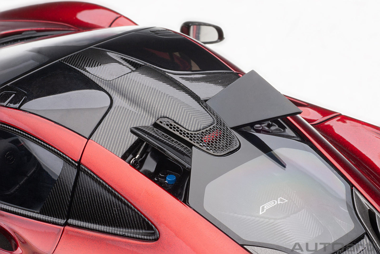 Macheta auto McLaren P1 (2013) 1:18 AutoArt