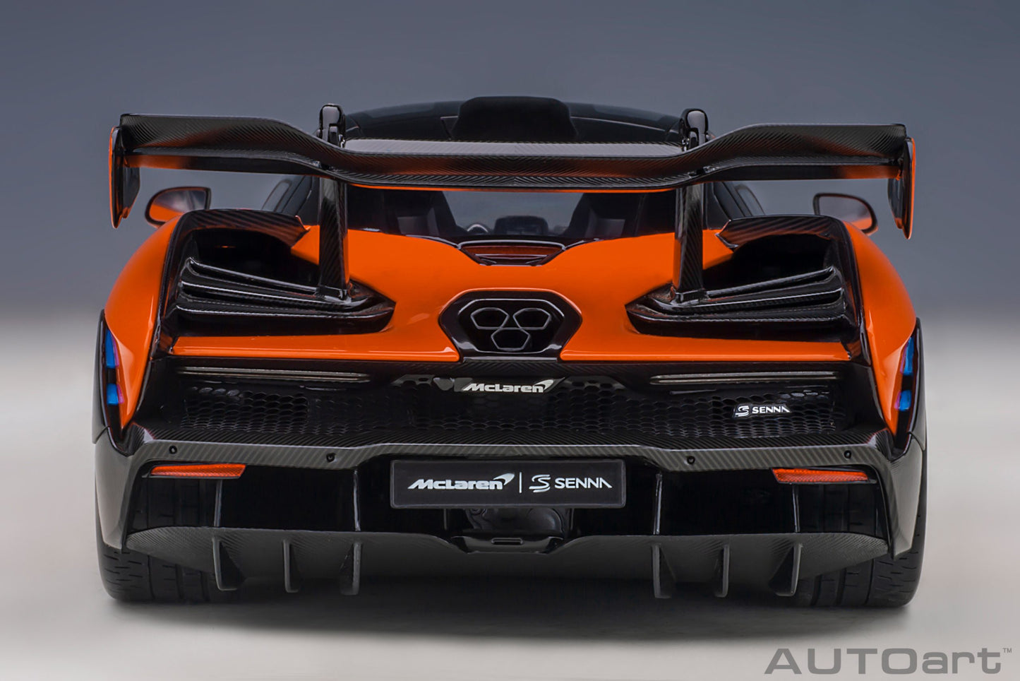 Macheta auto McLaren Senna (2018) 1:18 AutoArt