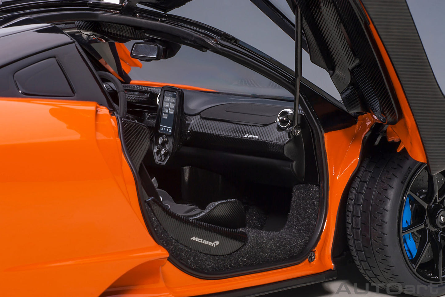 Macheta auto McLaren Senna (2018) 1:18 AutoArt
