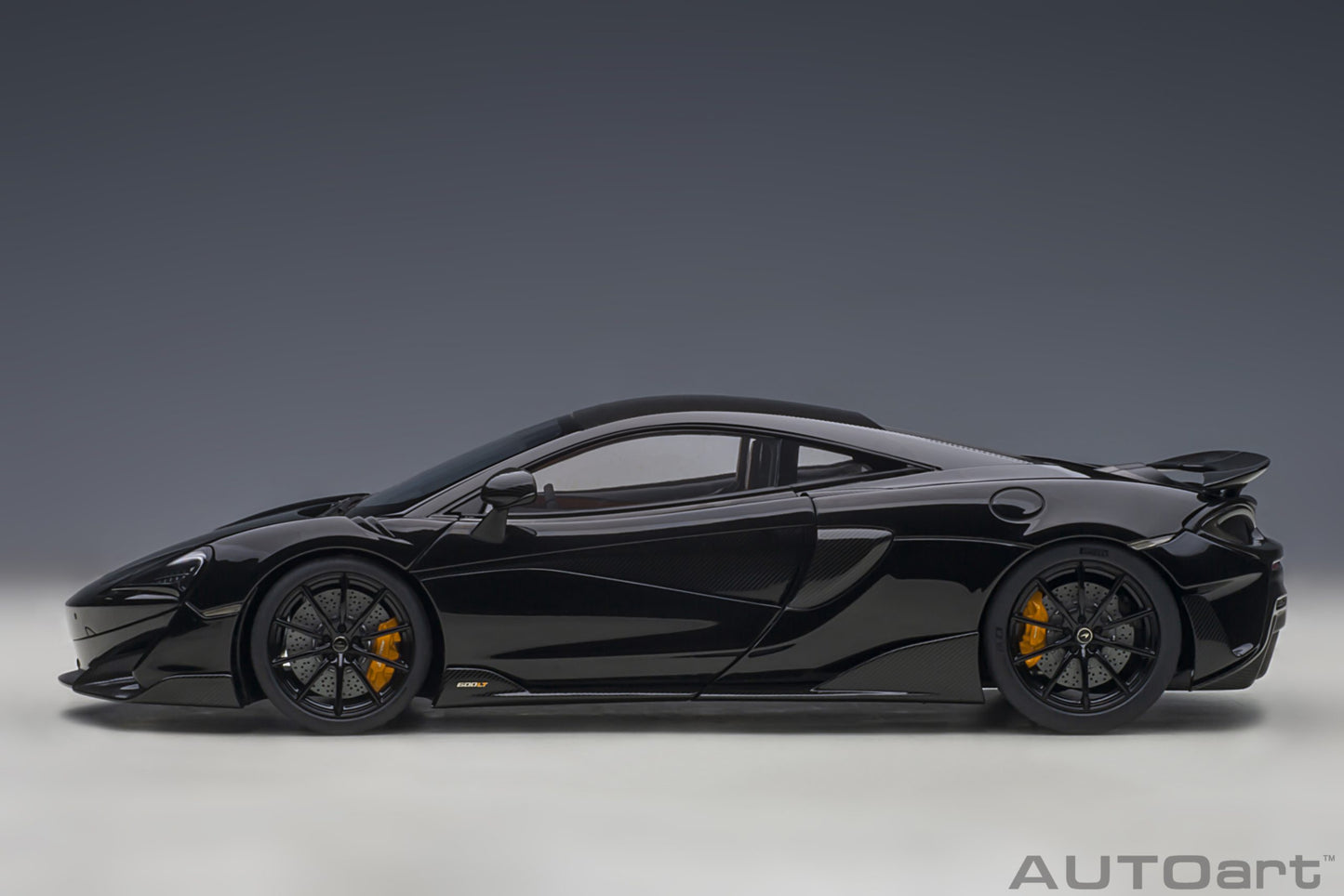 Macheta auto McLaren 600LT (2019) 1:18 AutoArt