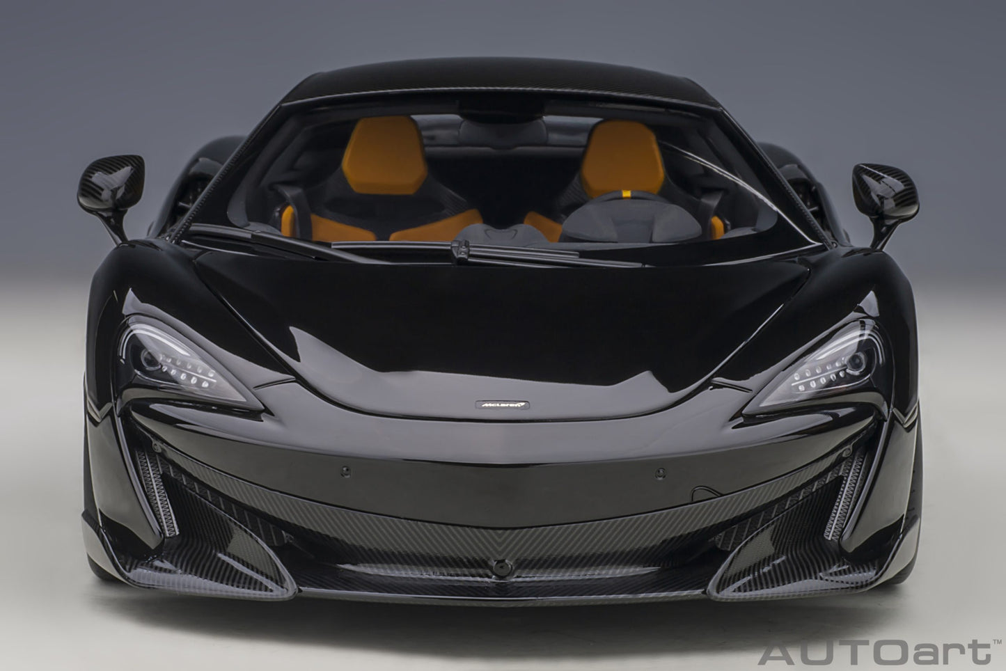 Macheta auto McLaren 600LT (2019) 1:18 AutoArt