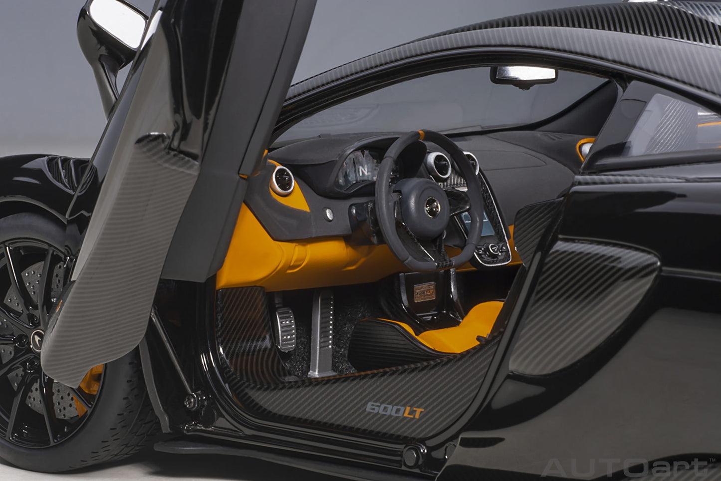Macheta auto McLaren 600LT (2019) 1:18 AutoArt