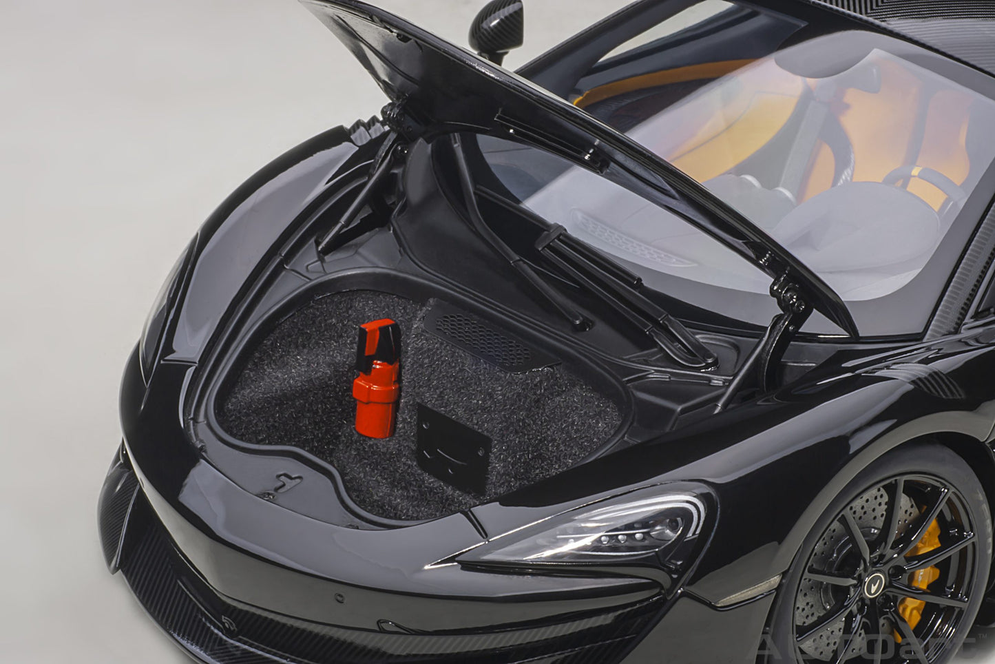 Macheta auto McLaren 600LT (2019) 1:18 AutoArt