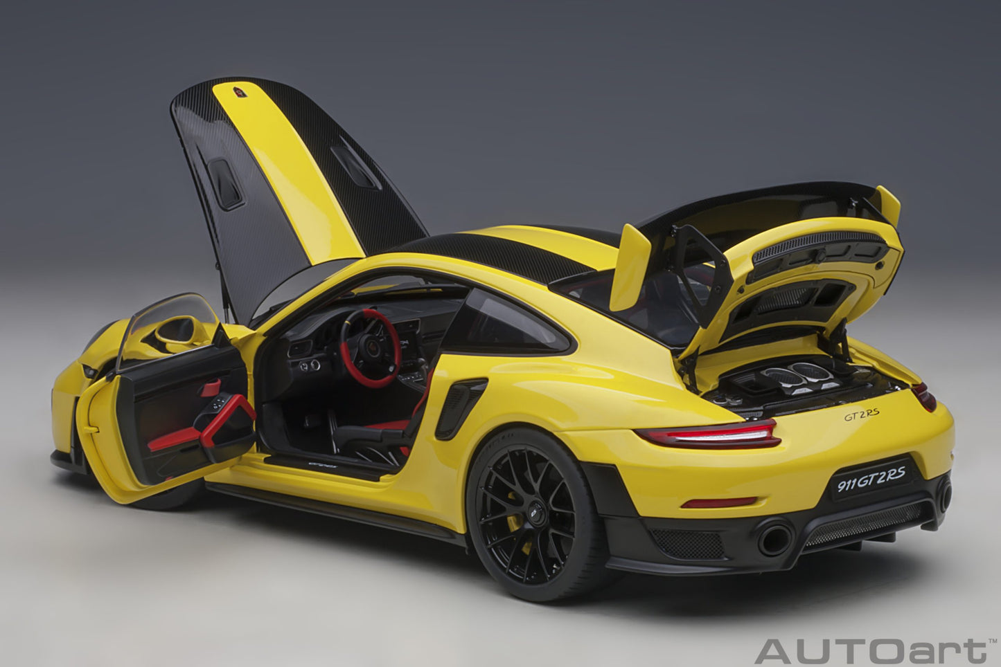 Macheta auto Porsche 911 (991.2) GT2RS Weissach Package (2017) 1:18 AutoArt
