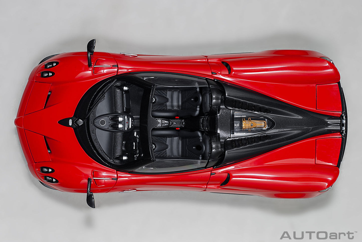 Macheta auto Pagani Huayra Roadster (2017) 1:18 AutoArt