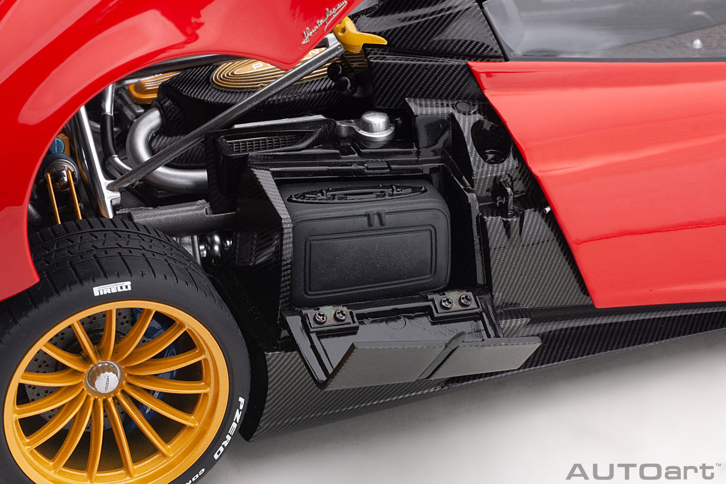 Macheta auto Pagani Huayra Roadster (2017) 1:18 AutoArt