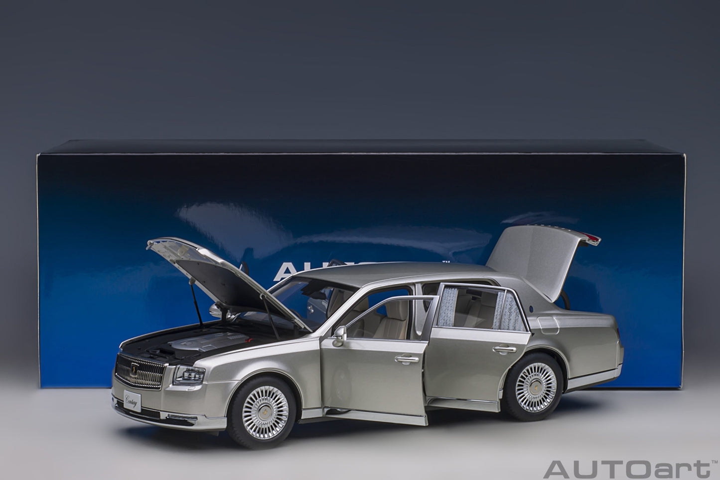 Macheta auto Toyota Century special edition with curtain (2019) 1:18 AutoArt