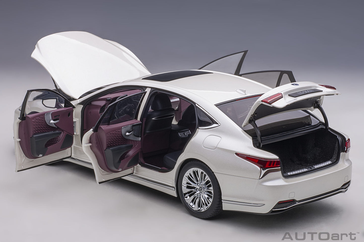 Macheta auto Lexus LS 500H (2018) 1:18 AutoArt