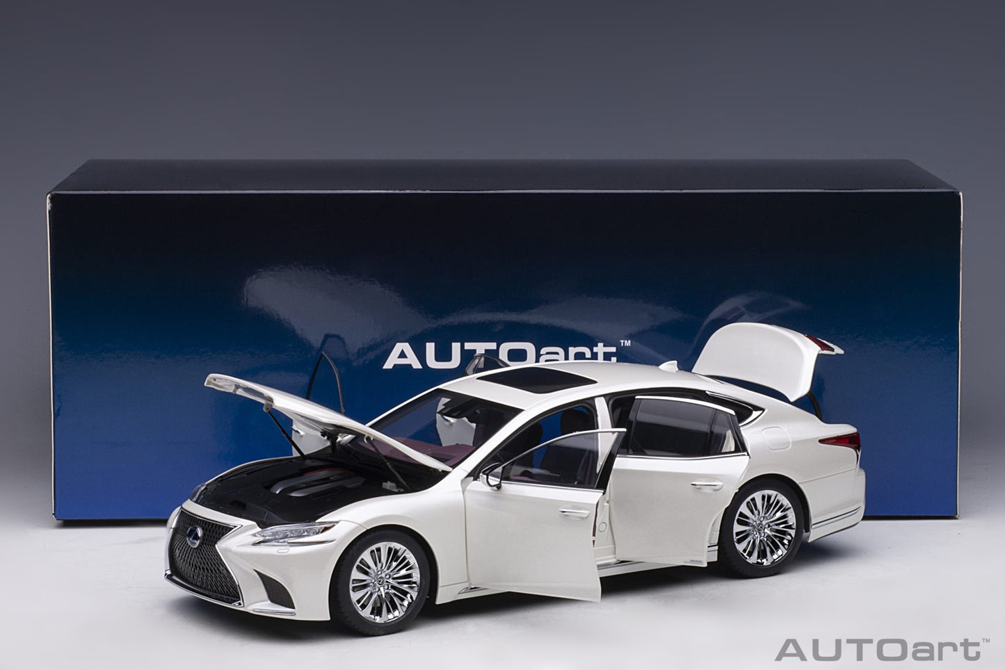 Macheta auto Lexus LS 500H (2018) 1:18 AutoArt