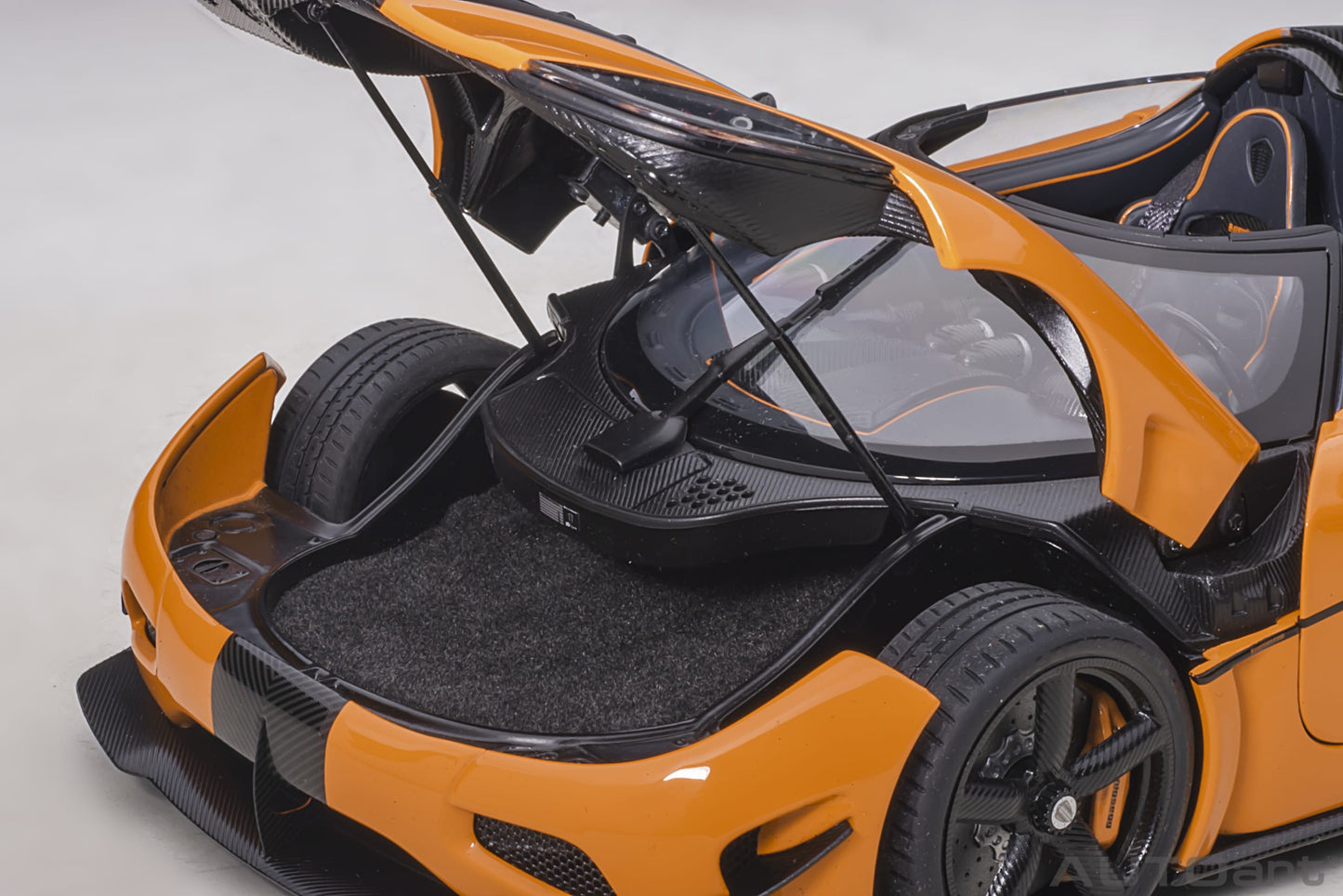 Macheta auto Koenigsegg Agera RS (2015) 1:18 AutoArt