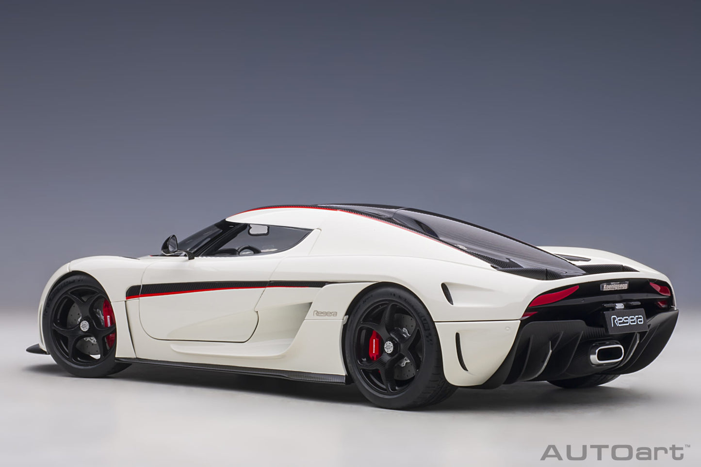 Macheta auto Koenigsegg Regera (2016) 1:18 AutoArt