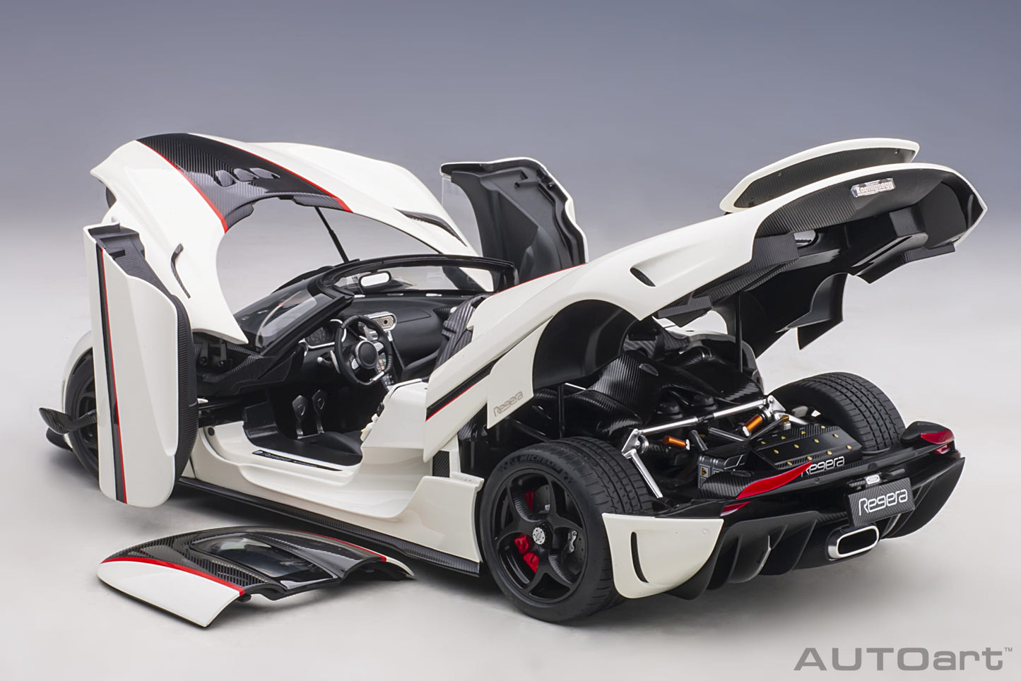 Macheta auto Koenigsegg Regera (2016) 1:18 AutoArt