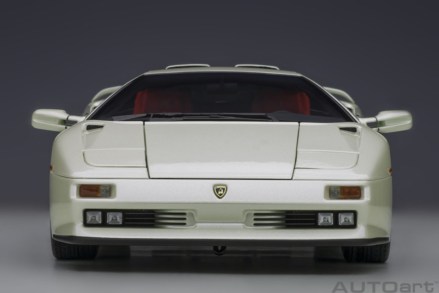 Macheta auto Lamborghini Diablo JOTA (1995) 1:18 AutoArt