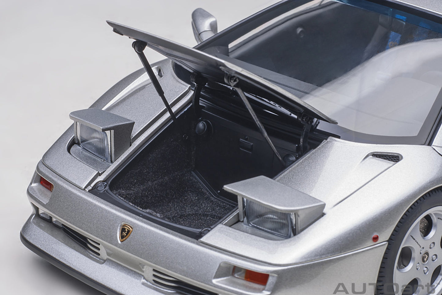 Macheta auto Lamborghini Diablo JOTA (1995) 1:18 AutoArt