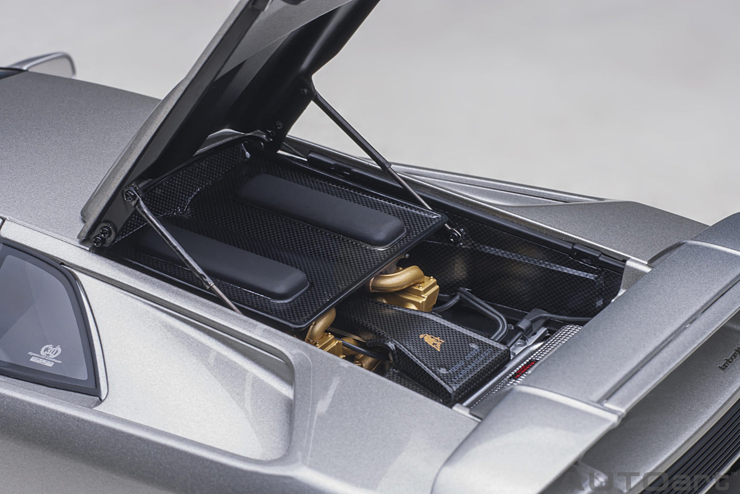 Macheta auto Lamborghini Diablo JOTA (1995) 1:18 AutoArt